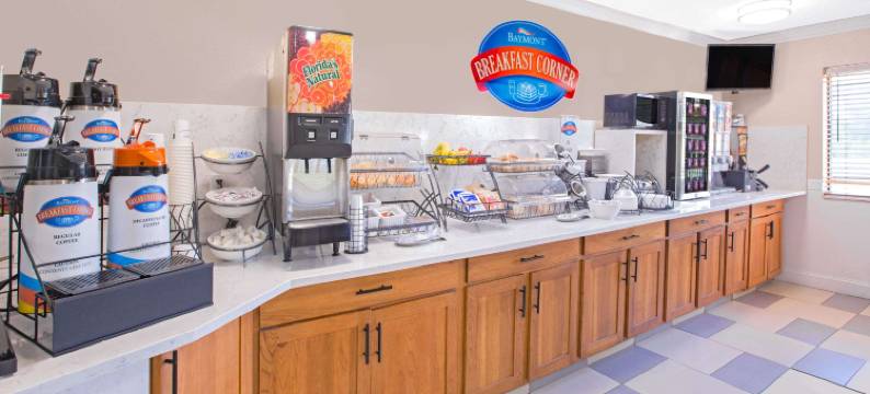 埃姆斯温德姆呗盟酒店(Baymont by Wyndham Ames)图片