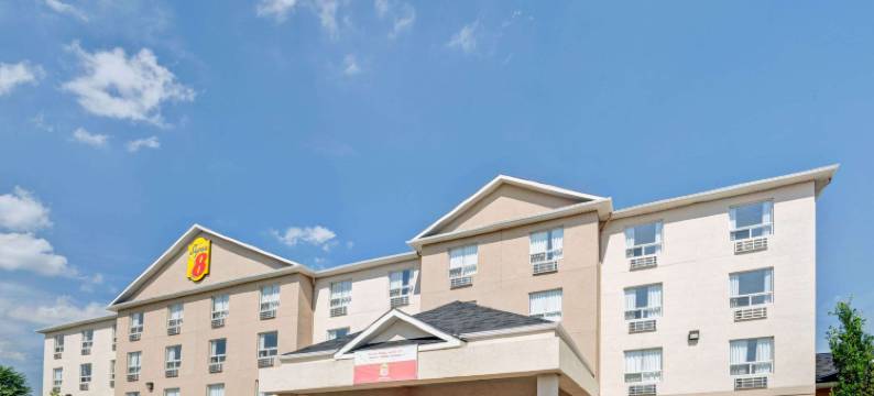 温德姆速8酒店-巴里南部(Super 8 by Wyndham Barrie South)图片