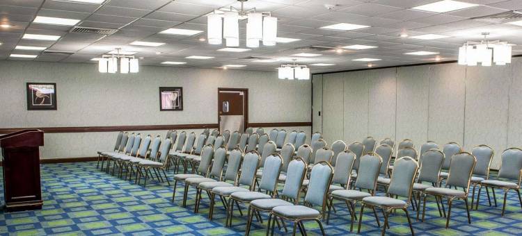 特雷霍特大学区凯艺酒店(Quality Inn Terre Haute University Area)图片