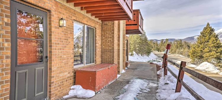 距狄龙水库几步之遥：山景公寓(Steps to Dillon Reservoir Mtn-View Condo)图片