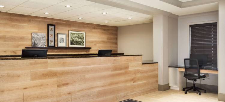 圣克劳德东丽怡酒店(Country Inn & Suites by Radisson, St. Cloud East, MN)图片