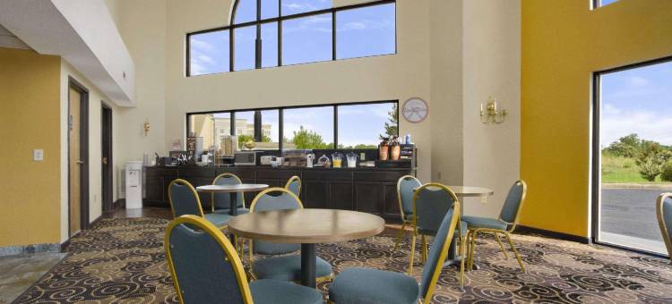 桑蒂温德姆呗盟酒店(Baymont by Wyndham Santee)图片