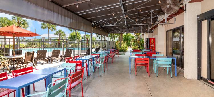 迈阿密机场红屋顶PLUS+酒店(Red Roof PLUS+ Miami Airport)图片