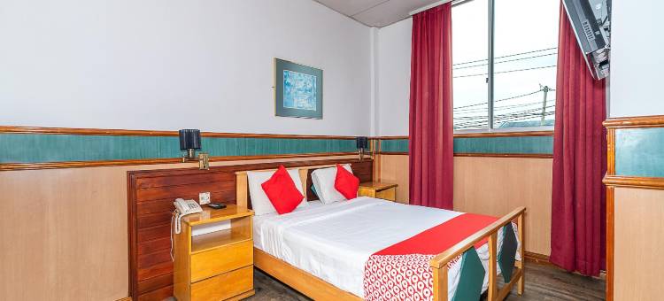 OYO 89864假日公园酒店(SUPER OYO 89864 Hotel Holiday Park)图片