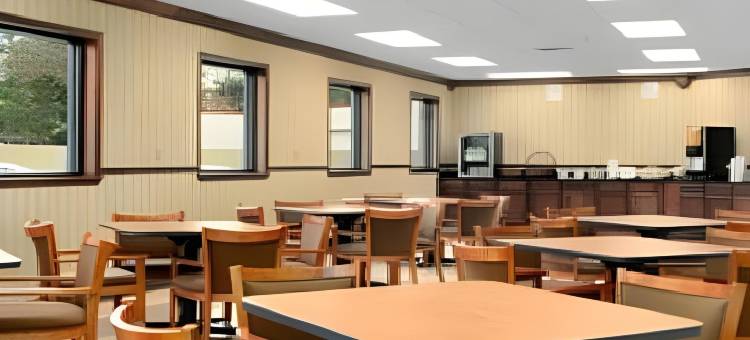 哥伦布北摩尔堡温德姆戴斯酒店(Days Inn by Wyndham Columbus-North Fort Moore)图片