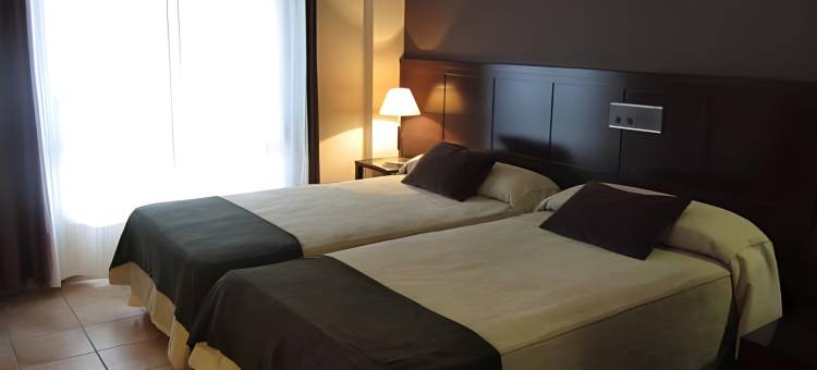 德乌特里拉斯别墅酒店(Hotel Villa de Utrillas)图片