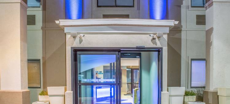 Holiday Inn Express 豪(斯特吉斯，MI)(Holiday Inn Express Howe (Sturgis, MI))图片