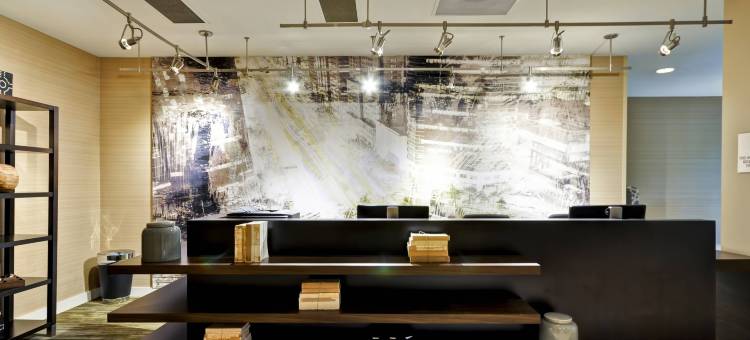 达拉斯医学/市场中心万怡酒店(Courtyard Dallas Medical/Market Center)图片