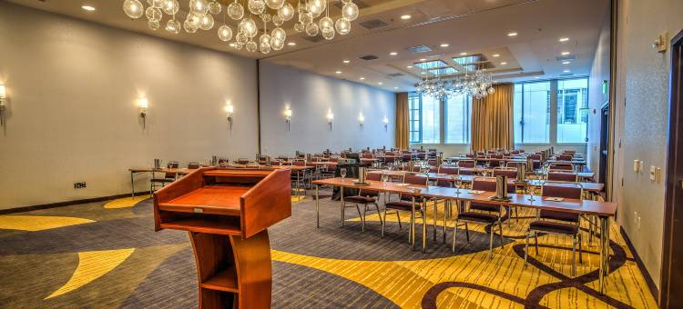 波特兰市中心万怡酒店(Courtyard Portland City Center)图片