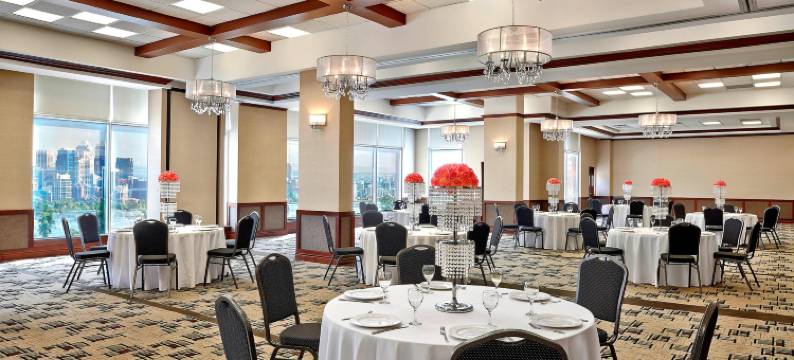卡尔加里机场福朋喜来登酒店(Four Points by Sheraton Calgary Airport)图片