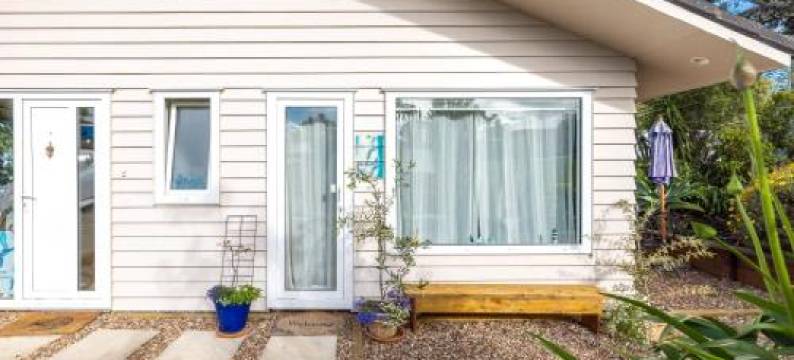 蓝鸟旅馆(Blue Birds)图片