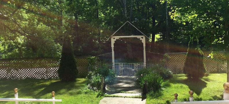 Large Brick School House with Music Studio Close to Delaware River图片