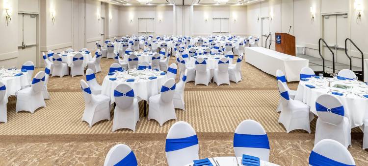 洛杉矶港皇冠假日酒店(Crowne Plaza Los Angeles Harbor Hotel)图片