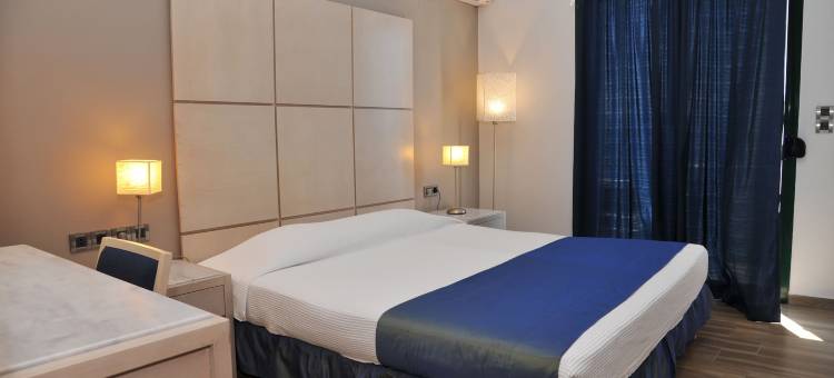 广场酒店(Plaza Hotel)图片