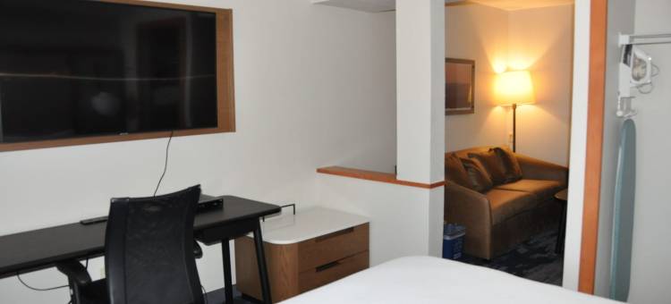 门多西诺县尤凯亚万枫酒店(Fairfield Inn & Suites Ukiah Mendocino County)图片