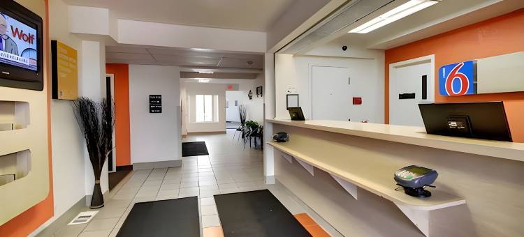 Studio 6阿尔图纳， IA - 得梅因东部(Studio 6 Altoona, IA - des Moines East)图片