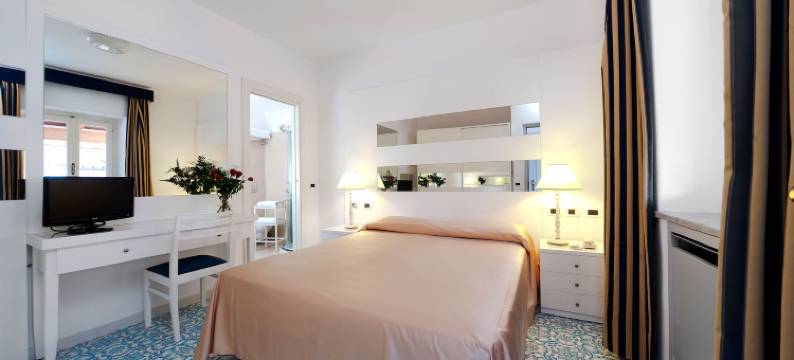 施韦泽尔温泉别墅(Hotel Villa Svizzera Terme)图片