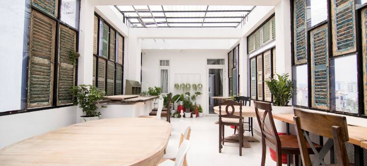 瑞德多兹酒店 - 近西贡动物园(RedDoorz Near Saigon Zoo)图片