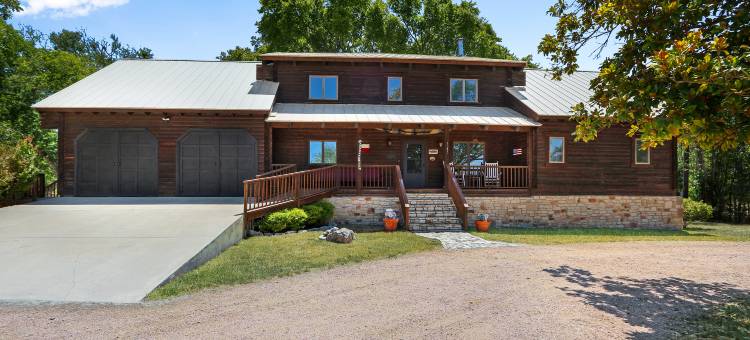 Rustic Luxury and Game Room - Enchanting River Haven图片