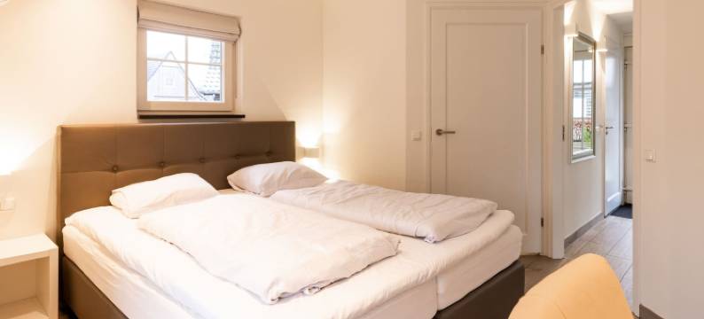 家庭别墅 + 桑拿房和日光室(Family Villa + Sauna & Sunroom)图片