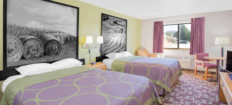 独立市温德姆速8酒店(Super 8 by Wyndham Independence IA)图片