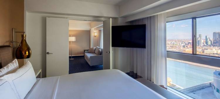 纽约第一联合广场希尔顿千禧酒店(Millennium Hilton New York One UN Plaza)图片