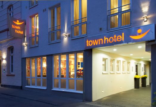 Town Hotel Wiesbaden - Kleines Privathotel in Bestlage Hotel Overview