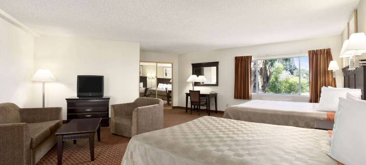 兰乔科尔多瓦戴斯套房酒店(Days Inn & Suites by Wyndham Rancho Cordova)图片