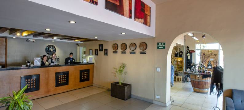 恩森纳达贝哈酒店(Baja Inn Hoteles Ensenada)图片