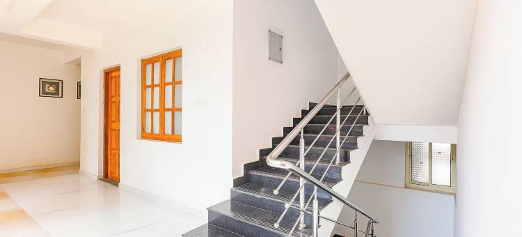 佩德内卡广场酒店(Via Pednekar Plaza)图片