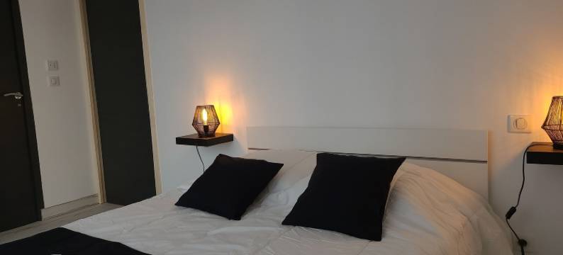 莱斯卡尔罗曼斯克(L'Escale Romanesque)图片