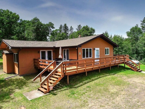 Ole's Outpost Cabin Wascott/Minong on UTV/Snowmobile Trail & Near Boat Landings!