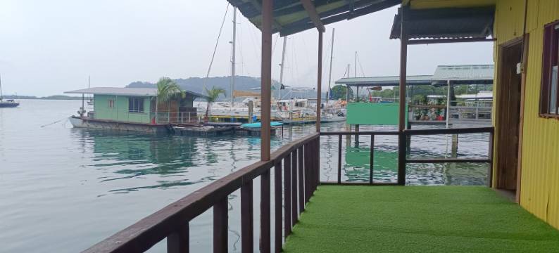 香蕉湾码头酒店(Banana Bay Marina)图片