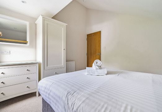 Rowan - Woodland Cottages Hotel Overview