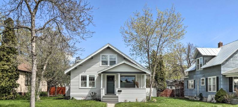 豪华的冰川假日：步行至卡利斯佩尔市中心！(Luxe Glacier Getaway Walk to Downtown Kalispell!)图片