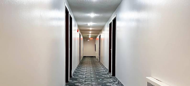 伊克诺旅馆村(Econo Lodge Motel Village)图片