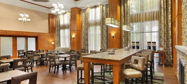 曼彻斯特 - 贝德福德希尔顿欢朋套房酒店(Hampton Inn & Suites Manchester-Bedford)图片