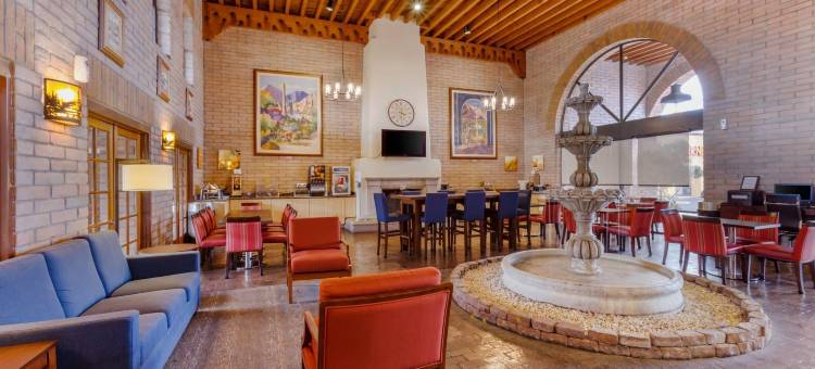 萨比诺峡谷舒适套房酒店(Comfort Suites at Sabino Canyon)图片