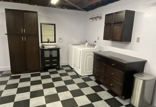 Charming Burbank Cottage! Hotel Overview