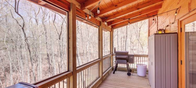 带露台和热水浴缸的豪华矿石山舱！(Luxury Mineral Bluff Cabin with Deck and Hot Tub!)图片