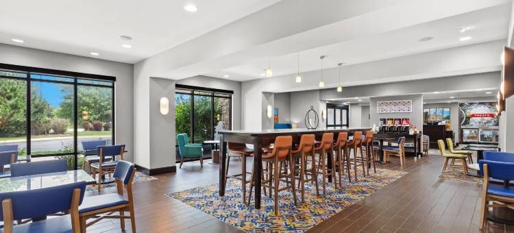 希尔顿欢朋酒店-迪卡尔布/近大学(Hampton Inn-DeKalb (Near the University))图片