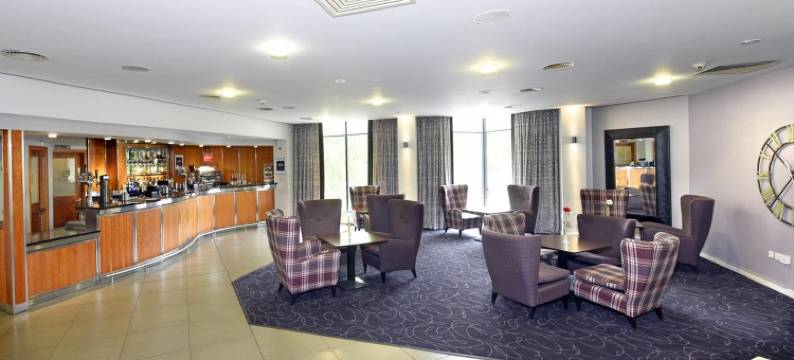 斯特灵庭院酒店(Stirling Court Hotel)图片