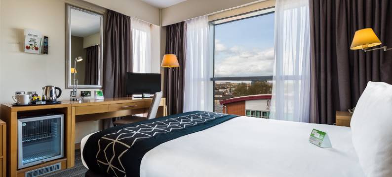 伯明翰北部坎诺克假日酒店(Holiday Inn BIRMINGHAM NORTH - CANNOCK by IHG)图片