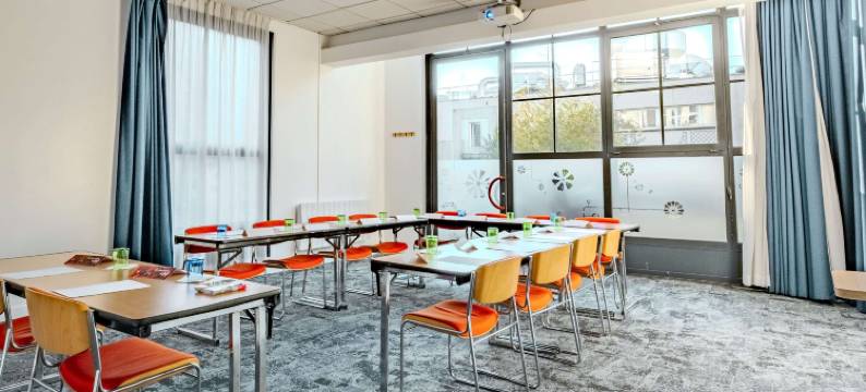 宜必思马恩河谷尚斯酒店(Ibis Marne-la-Vallée Champs)图片