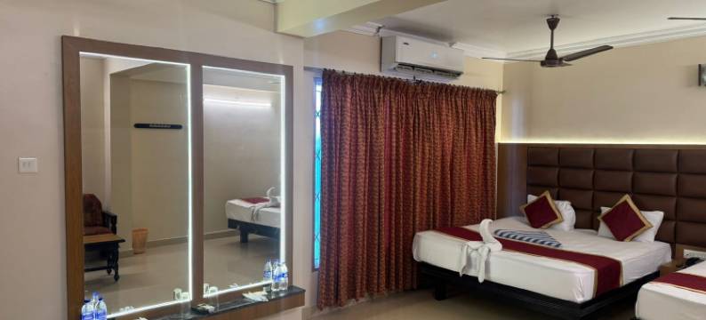 斯里马尼亚酒店(HOTEL SRIMANIYA)图片