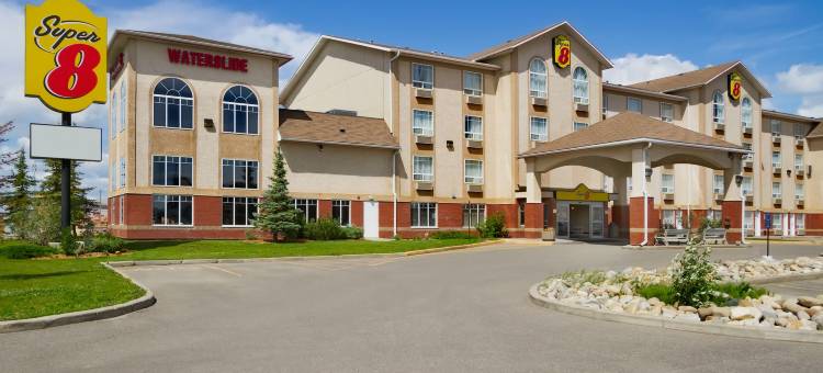 圣约翰堡速8酒店(Super 8 by Wyndham Fort St. John BC)图片