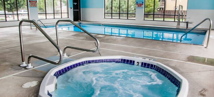 费尔格朗兹伊克诺套房酒店(Econo Lodge Inn & Suites Fairgrounds)图片