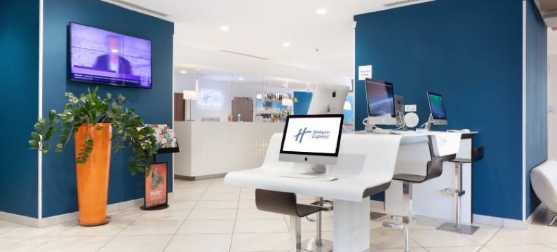 土伦圣穆塞智选假日酒店(Holiday Inn Express TOULON - EST by IHG)图片