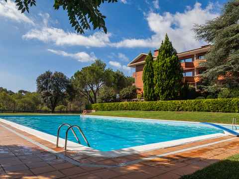 蒙特塞拉特酒店及培训中心