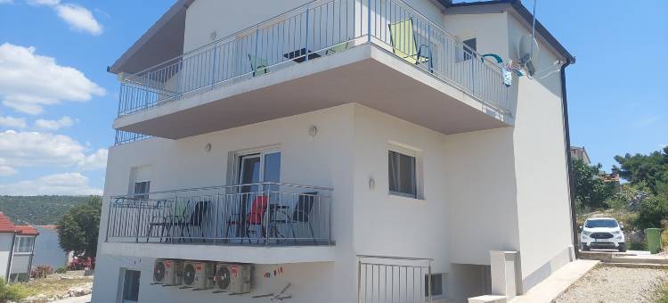 布鲁洛公寓酒店(Apartments BruLo)图片